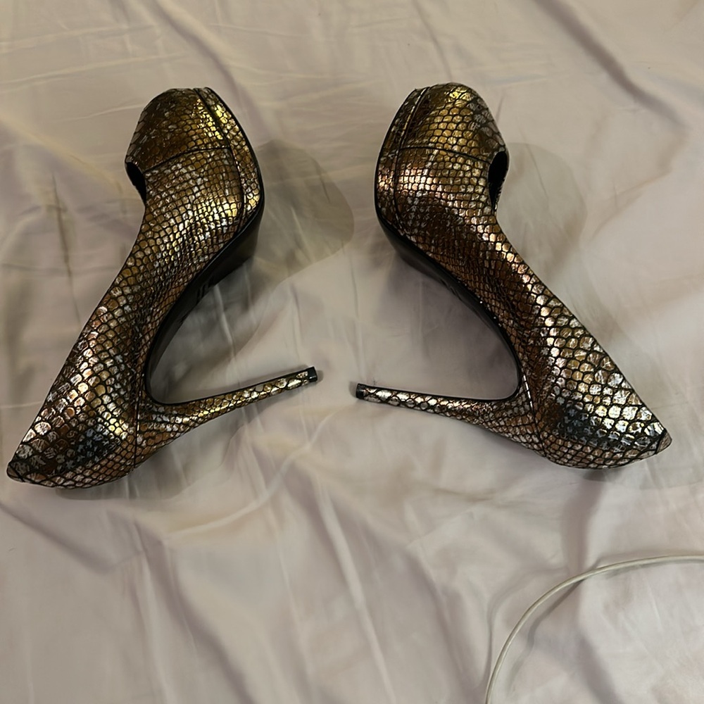 Giuseppe Zanotti Metallic Gold Python Embossed Le… - image 5